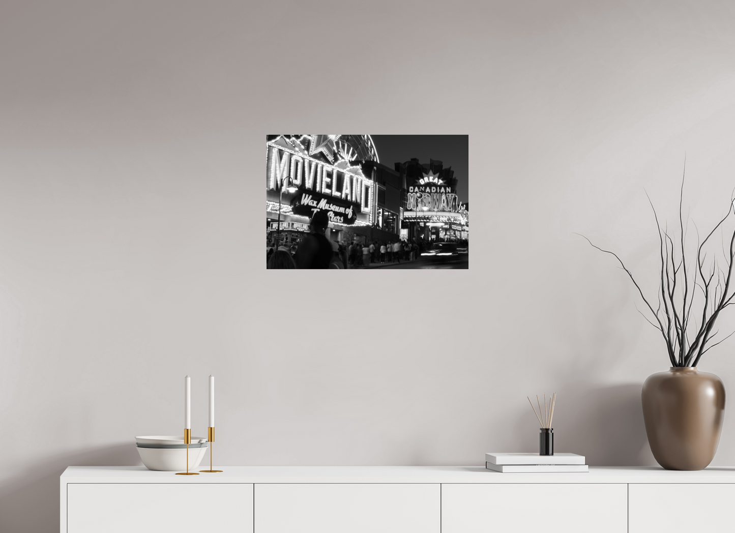 B&W Movieland