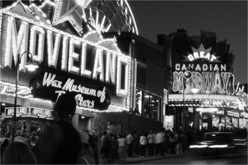 B&W Movieland