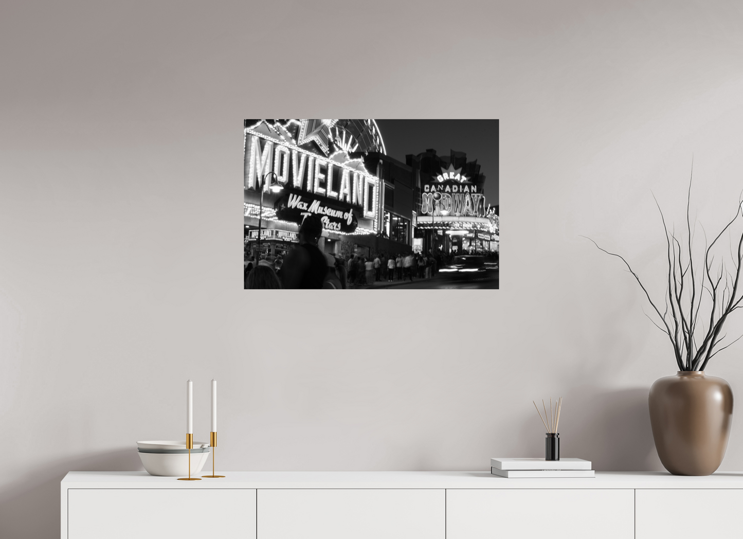 B&W Movieland